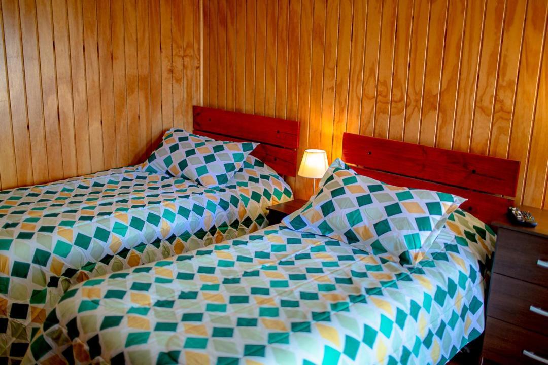 Roble Austral Hostal Coyhaique Exterior foto