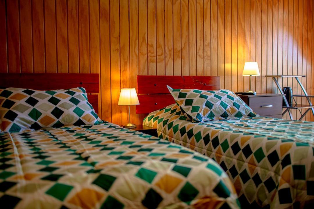 Roble Austral Hostal Coyhaique Exterior foto