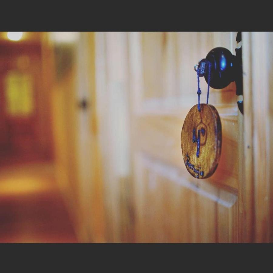 Roble Austral Hostal Coyhaique Exterior foto